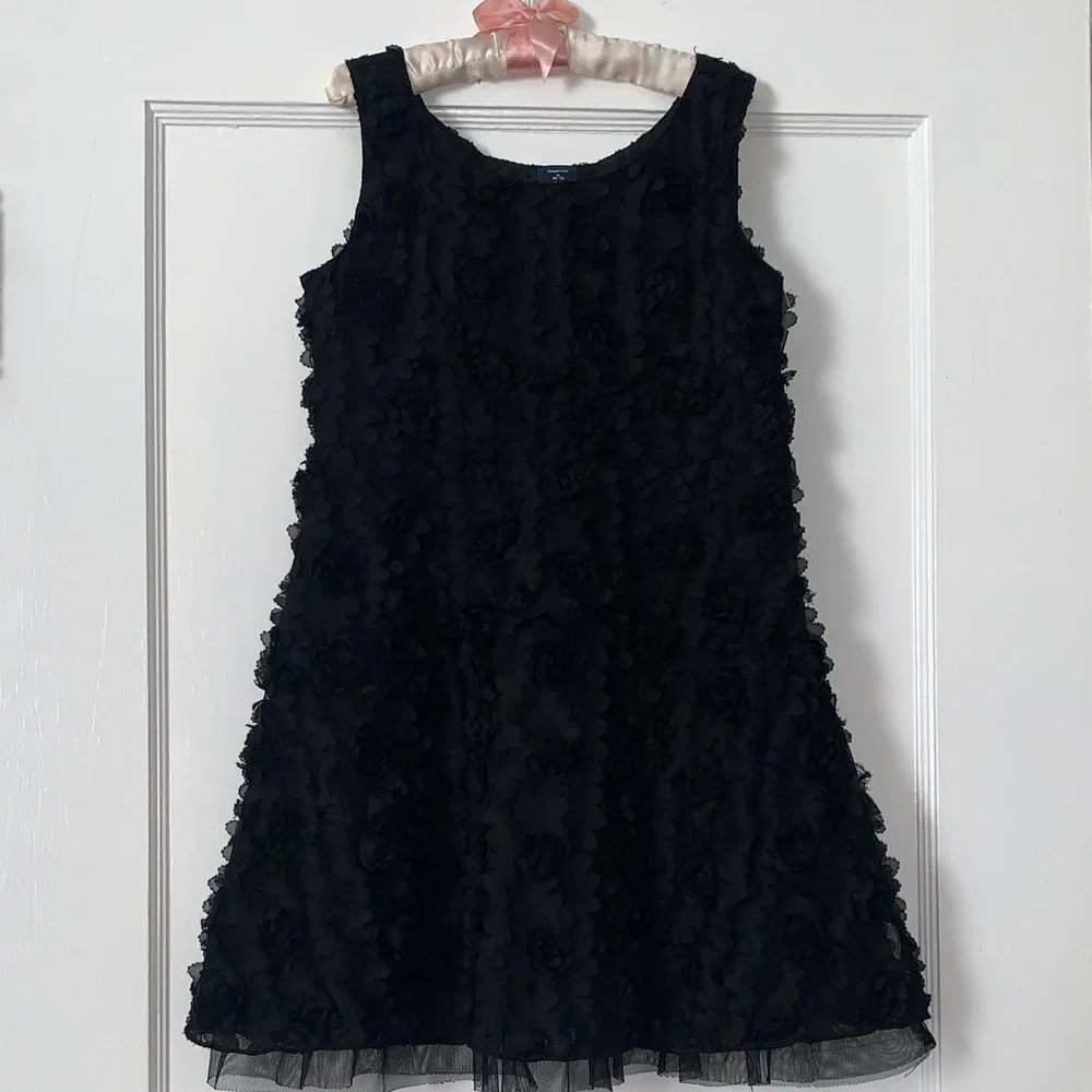 GAP Textured Black Roses Overlay Dress 6/7 EUC